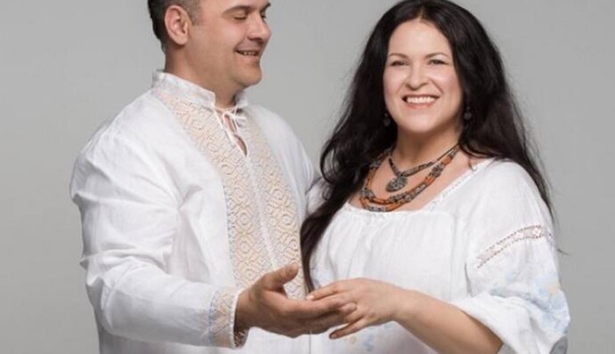 Не откладывайте на потом: супруг Русланы Писанки в день годовщины их брака дал совет влюбленным