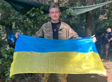 Папа - теперь автомобиль: Коля Сєрга піснею висміяв часткову мобілізацію в Росії