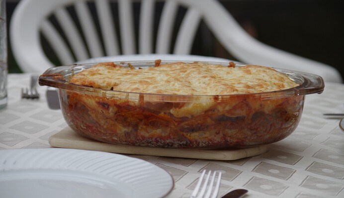 Рецепт – хіт сезону. Готуємо ситну лазанью з кабачків із фаршем