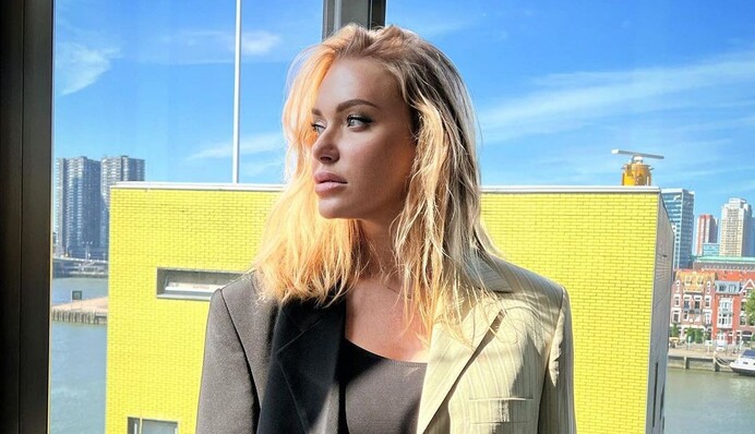 В Україні допомагає ЗСУ: Слава Камінська розповіла про свого коханого