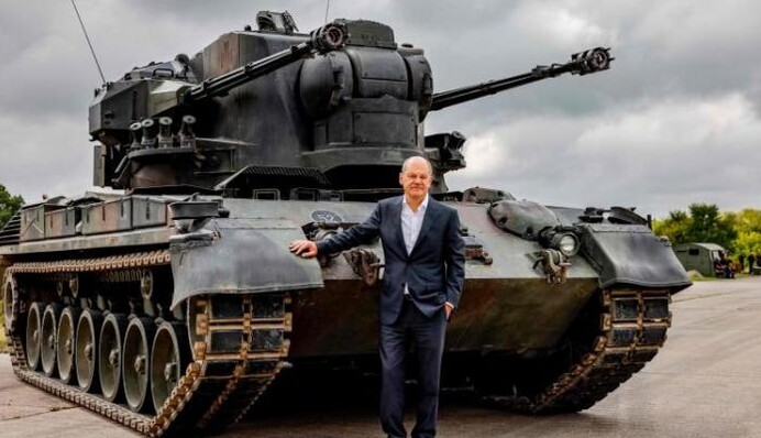 Шольц тягне гуму: коли німецькі танки увійдуть до України