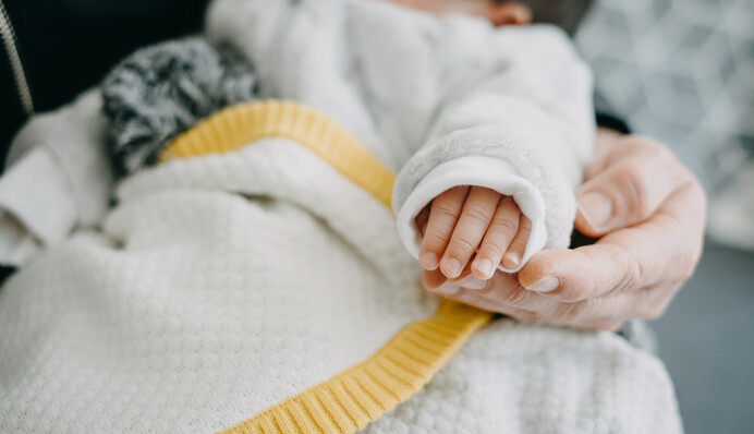 Как организовать быт в холодной квартире, если дома маленький ребенок