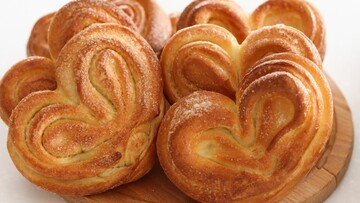 Готуємо вдома улюблені цукрові булочки як у школі: простий рецепт