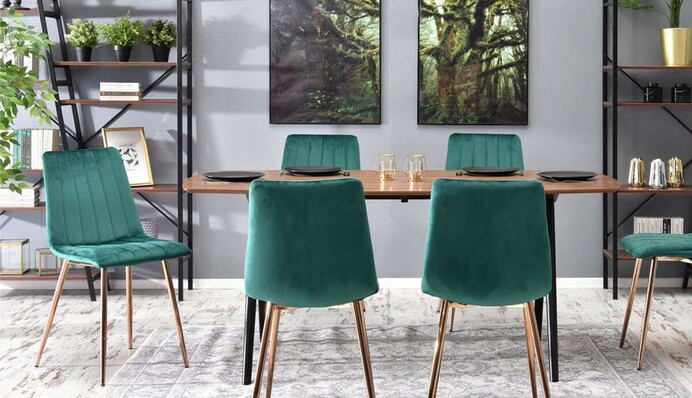 Як почистити оббивку стільця від плям: 6 простих лайфхаків, які не підведуть