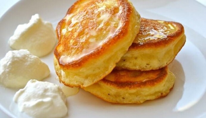 Як приготувати пишні та смачні оладки без яєць: простий рецепт