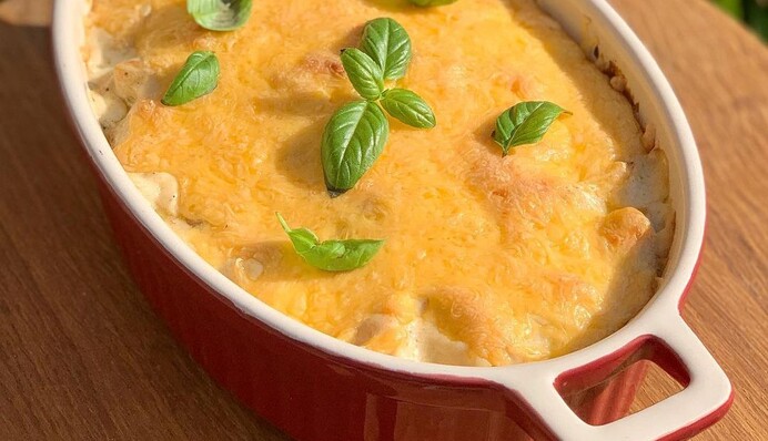 Як приготувати грибний жульєн з тягучим сиром та ніжним соусом: простий рецепт