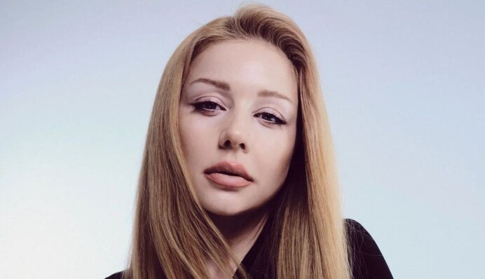 Тіна Кароль написала вірш-прокльон Путіну, в якому назвала його 