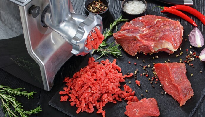 Як швидко почистити м'ясорубку після використання: 9 ефективних способів