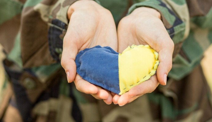 Блогер с юмором поздравил украинцев с Днем защитников и защитниц: видео