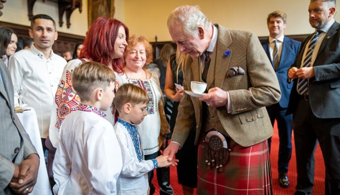 Чарльз III відвідав українських біженців у Шотландії: як пройшла зустріч