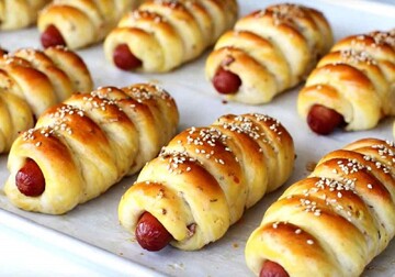 Ніжні сосиски в тісті з листкового тіста: приготуйте їх за цим простим рецептом