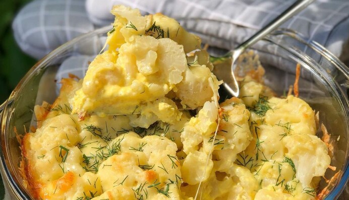 Як смачно запекти в духовці цвітну капусту під сиром: простий рецепт