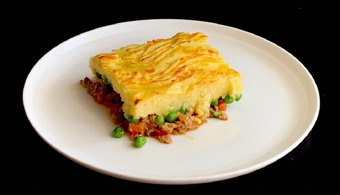 Як приготувати пастуший пиріг з фаршем: простий рецепт британської страви