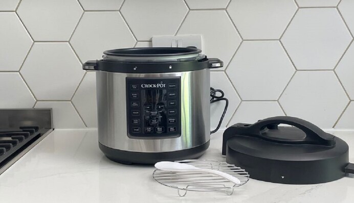 Як очистити дно мультиварки від нагару, щоб не зіпсувати техніку