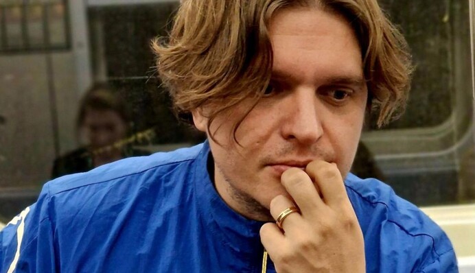 Есть воспоминания: Анатолий Анатолич объяснил, почему продолжает слушать российских артистов