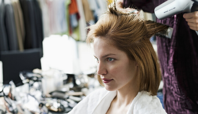 Звездный стилист рассказал, как подобрать самую удачную прическу для своего лица