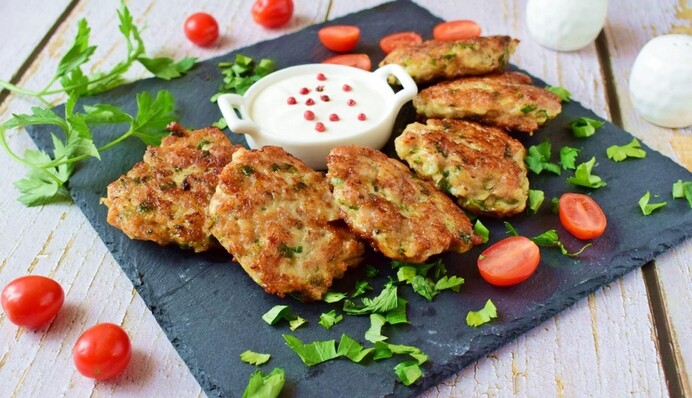 Как приготовить рубленые куриные котлеты с сыром: простой рецепт