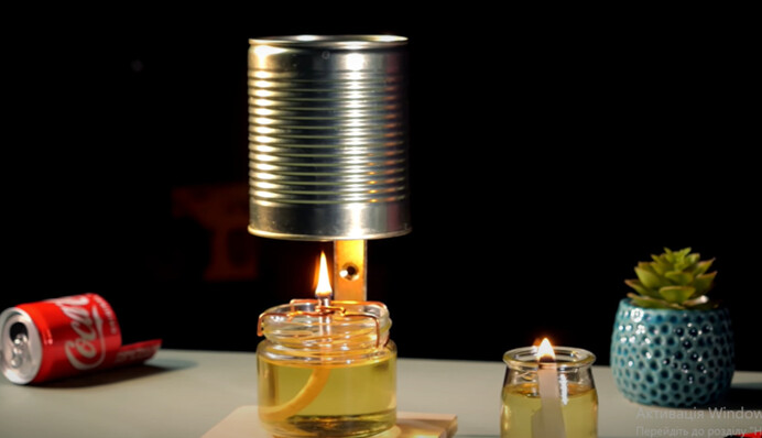 Блогер поделился лайфхаком, как сделать простой обогреватель из свечи