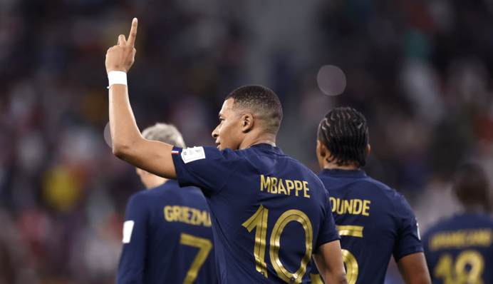 Франция - Польша - 3:1 прогноз Макрона точен