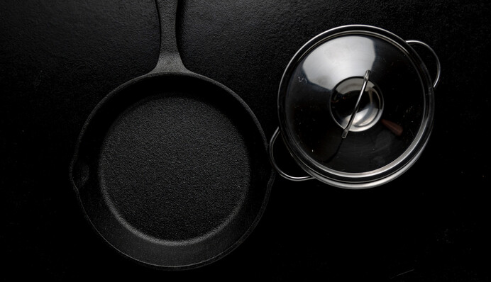 Топ-3 лайфхака, щоб відмити скляні кришки від застарілого жиру