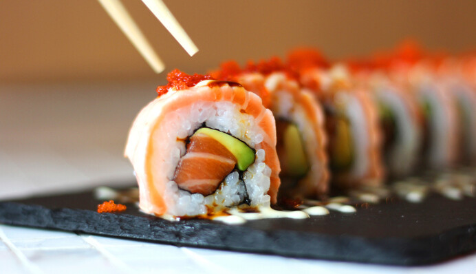 Як приготувати смачні суші і зекономити час: кулінарний лайфхак