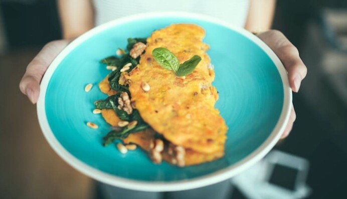 Як приготувати справжній омлет по-французьки у пакеті: простий рецепт