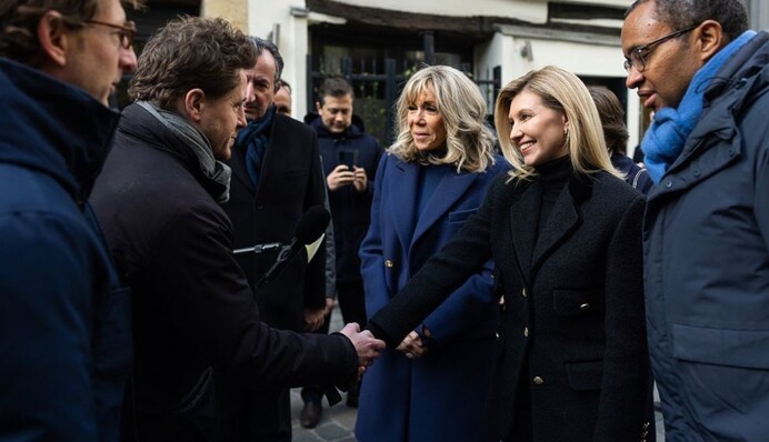 Олена Зеленська у Парижі зустрілася з Макроном, відвідала Лувр та українських дітей: фото