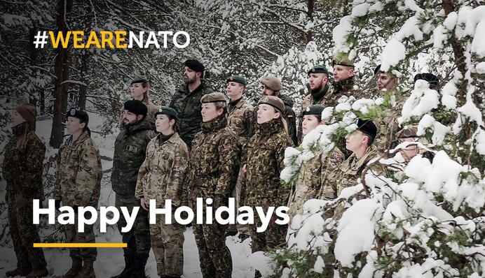 Солдаты НАТО накануне Рождества спели украинский 