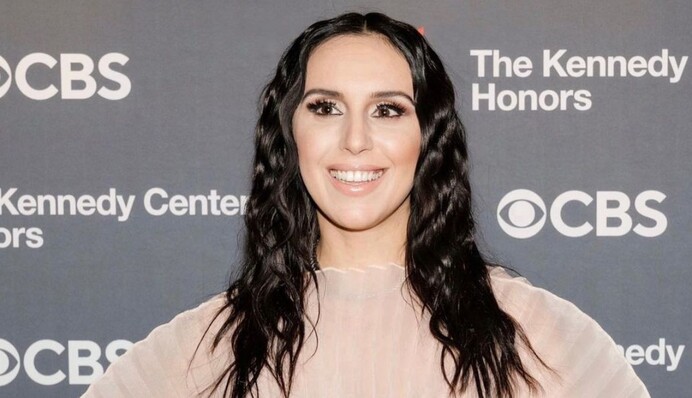 Крепко обнял и дал надежду: Джамала рассказала об общении с Байденом