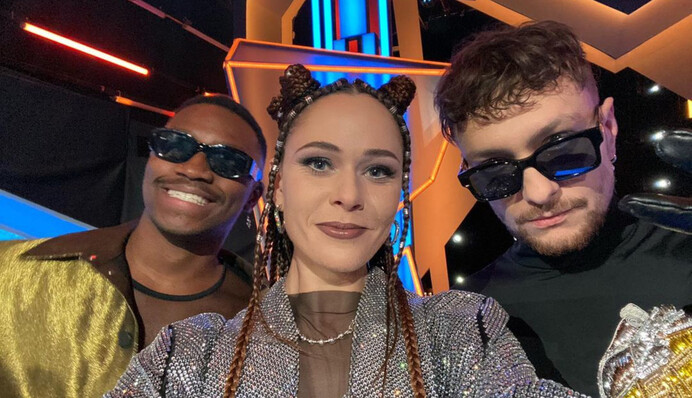 У нас здесь не только народное пение: Юлия Санина объяснила победу TVORCHI и проигрыш Jerry Heil