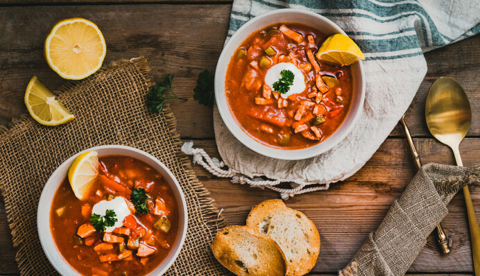 Как приготовить солянку с колбасой и свининой: простой рецепт