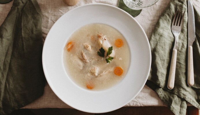 Як приготувати на Новий рік прозорий холодець з півня: простий рецепт