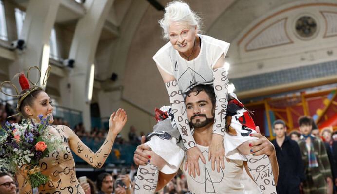 Модельєр Вів'єн Вествуд померла у віці 81 року: її життя і кар'єра у фото