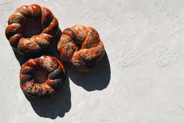 Вечеря на Різдво: рецепт калача з маком, який носять хрещеним разом із кутею