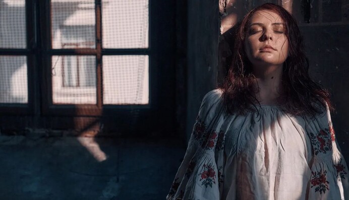 Читала як молитву: Пташка з Азовсталі показала вірш, який написала в полоні