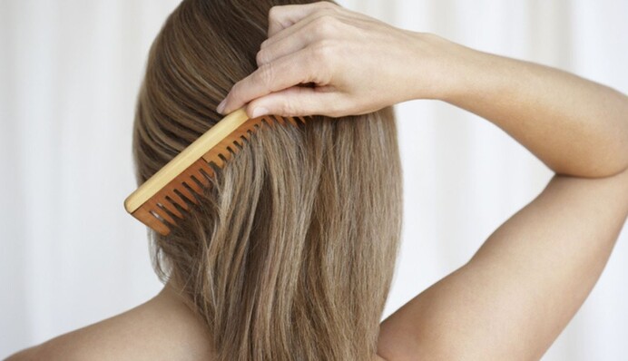 Эксперты раскрыли 5 секретов густых волос после 50 лет