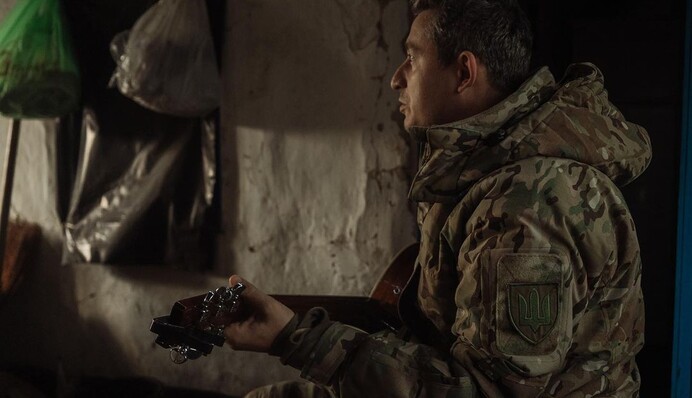 Вивчився на снайпера: Коля Сєрга розповів про свою службу у ЗСУ