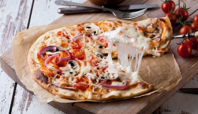 Главное – не переборщить с водой: рецепт идеального теста для пиццы