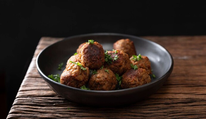 Як приготувати ніжні та соковиті тефтелі в духовці: рецепт, який не підведе