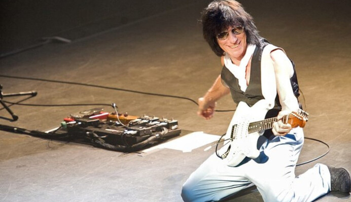 Легендарний рок-гітарист Джефф Бек помер у віці 78 років