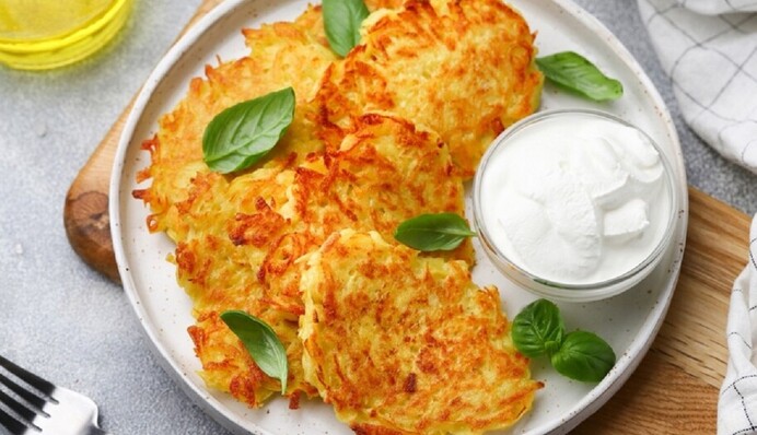 Як приготувати деруни з м'ясом на свято Василя: простий рецепт