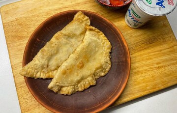 Як приготувати ідеальні хрумкі чебуреки: топ-5 кулінарних секретів