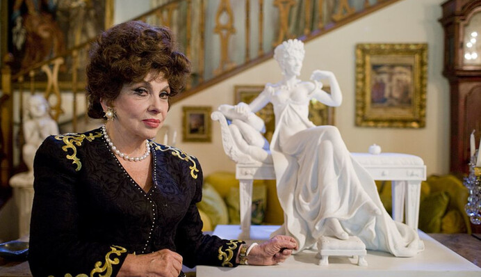 Звезда итальянского кино Джина Лоллобриджида скончалась в возрасте 95 лет