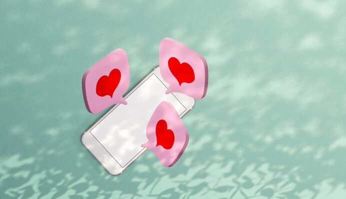 Facebook та Instagram планують скасувати заборону на зображення оголених грудей