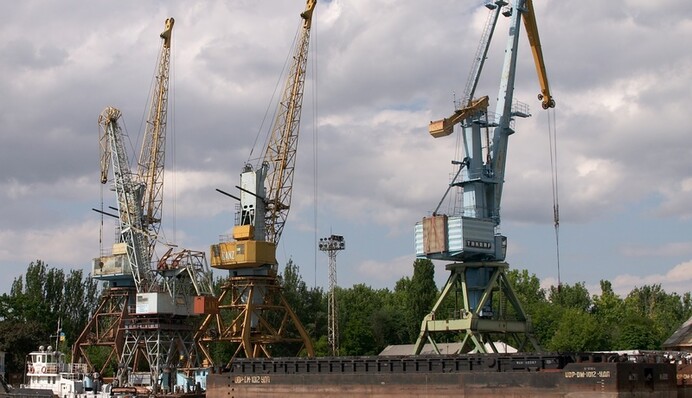 Здавалося б, до чого тут корупція: чи потрібен продаж портів під час війни