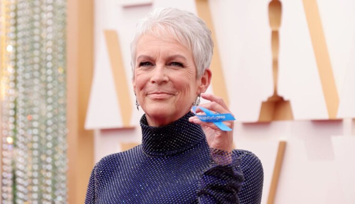 Джейми Ли Кертис поддержала Украину и пострадавших от российского теракта в Днепре: фото