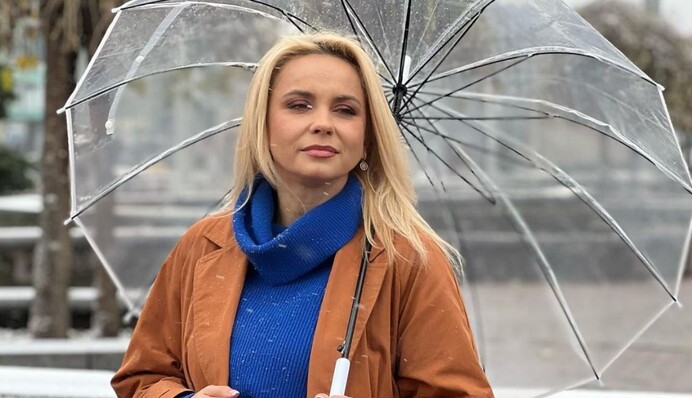 Лілія Ребрик показала, як носити модний трикотажний костюм і не виглядати по-домашньому: фото