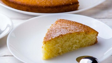 Найпростіший пиріг: як приготувати манник на кефірі з ніжним смаком та ароматом