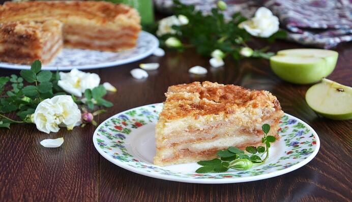 Яблучний пиріг 