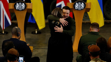 Зеленський у Британії обійняв журналістку під час прес-конференції: як відреагували соцмережі